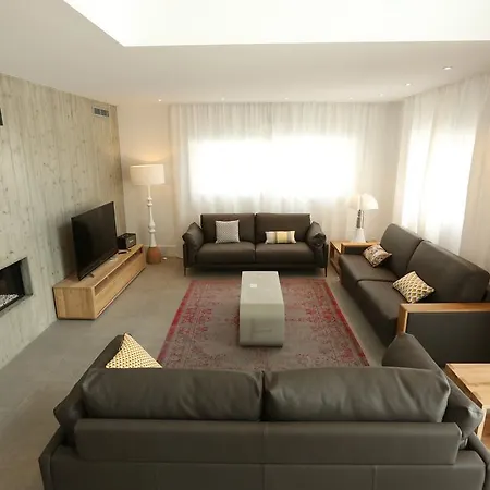 Apartahotel Le Kube Centre Prestige Annecy